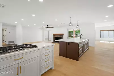 7801 N 16th Lane, Phoenix, AZ 85021 - Photo 15