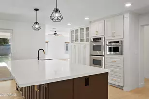7801 N 16th Ln, Phoenix, AZ 85021 - Photo 17