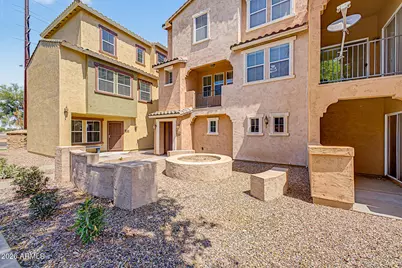 2012 N 78th Glen, Phoenix, AZ 85035 - Photo 3
