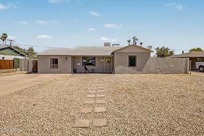 2214 E Monterey Way, Phoenix, AZ 85016 - Photo 1