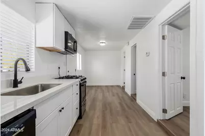 723 E Sunnyslope Lane, Phoenix, AZ 85020 - Photo 13