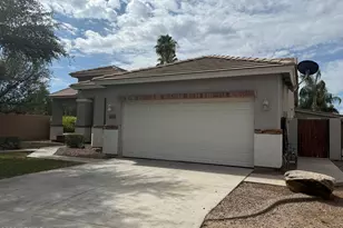 4381 E Sundance Ct, Gilbert, AZ 85297 - Photo 3