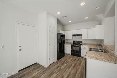 821 E Agua Fria Lane, Avondale, AZ 85323 - Photo 11