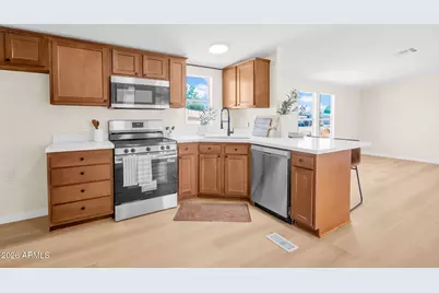 322 E Wagoner Road, Phoenix, AZ 85022 - Photo 13