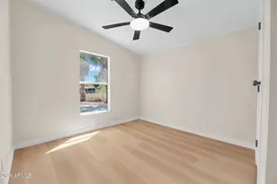 322 E Wagoner Rd, Phoenix, AZ 85022 - Photo 23