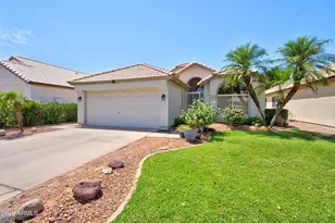 527 W Kelton Ln, Phoenix, AZ 85023 - Photo 3