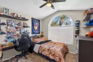 527 W Kelton Ln, Phoenix, AZ 85023 - Photo 13