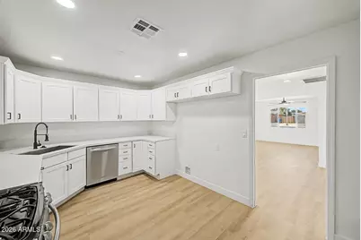 1917 W Whitton Avenue, Phoenix, AZ 85015 - Photo 15