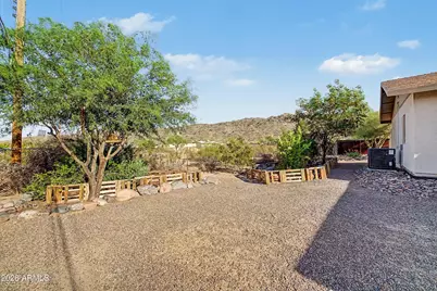 2419 E Caldwell Street, Phoenix, AZ 85042 - Photo 41