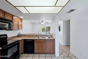 19601 N 7th St, Phoenix, AZ 85024 - Photo 11