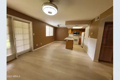 18811 N 19th Avenue #Apt 2013, Phoenix, AZ 85027 - Photo 7
