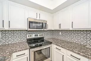 5757 W Eugie Ave, Glendale, AZ 85304 - Photo 9