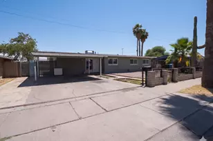 3813 W Hazelwood St, Phoenix, AZ 85019 - Photo 1