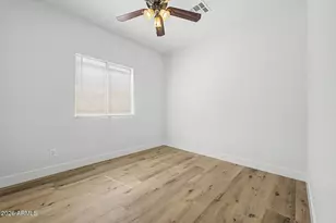 4223 W Oregon Ave, Phoenix, AZ 85019 - Photo 17