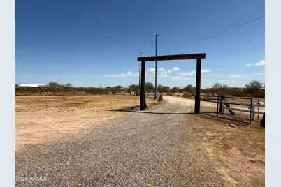 808 N Abbey Road, Maricopa, AZ 85139 - Photo 3