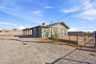 32225 N Center Street N, Wittmann, AZ 85361 - Photo 33
