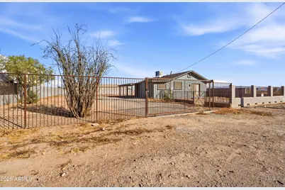 32225 N Center Street N, Wittmann, AZ 85361 - Photo 39