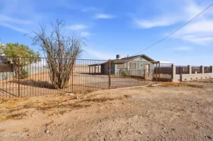 32225 N Center Street N, Wittmann, AZ 85361 - Photo 39