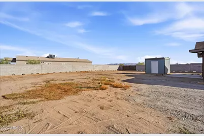 32225 N Center Street N, Wittmann, AZ 85361 - Photo 37