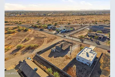 32225 N Center Street N, Wittmann, AZ 85361 - Photo 15