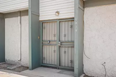 5919 W Golden Lane, Glendale, AZ 85302 - Photo 21