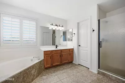 1231 W Islandia Drive, Gilbert, AZ 85233 - Photo 17