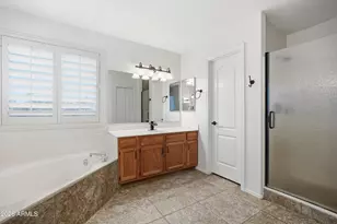 1231 W Islandia Dr, Gilbert, AZ 85233 - Photo 17