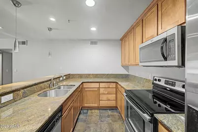 4704 E Paradise Village Parkway N #121, Phoenix, AZ 85032 - Photo 11