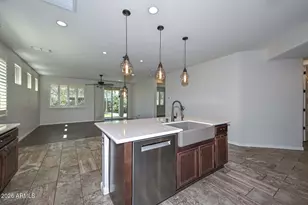 10185 W Carlota Ln, Peoria, AZ 85383 - Photo 9