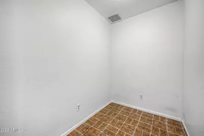 5202 W Brown Street, Glendale, AZ 85302 - Photo 35