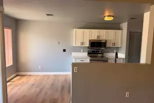 7665 W Minnezona Ave, Phoenix, AZ 85033 - Photo 15