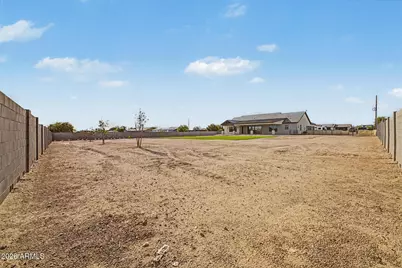 30025 W Roosevelt Street, Buckeye, AZ 85396 - Photo 29