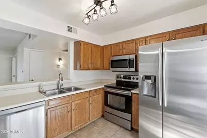 9275 E Mission Lane #218, Scottsdale, AZ 85258 - Photo 11