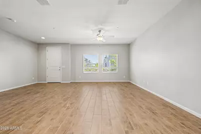 733 E Commonwealth Avenue #27, Chandler, AZ 85225 - Photo 9