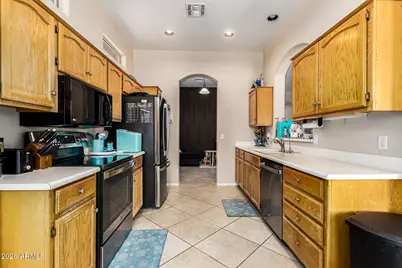 11623 W Lemon Court, Surprise, AZ 85378 - Photo 13