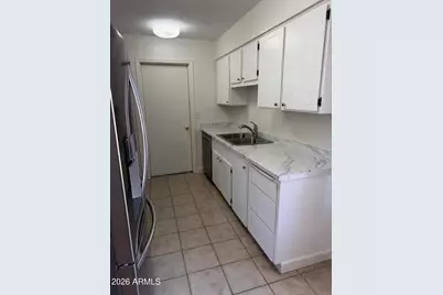 10833 W Santa Fe Drive, Sun City, AZ 85351 - Photo 7
