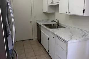 10833 W Santa Fe Dr, Sun City, AZ 85351 - Photo 7