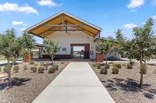 636 S Melvin St, Gilbert, AZ 85296 - Photo 47