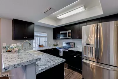 1333 E Morten Avenue E #140, Phoenix, AZ 85020 - Photo 11