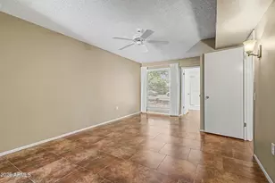 10501 W Palmeras Dr, Sun City, AZ 85373 - Photo 13