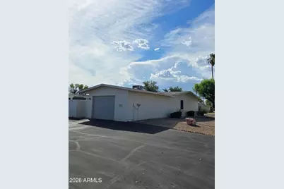 10501 W Palmeras Drive, Sun City, AZ 85373 - Photo 11