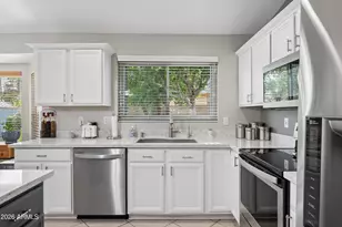 701 W Baylor Ln, Gilbert, AZ 85233 - Photo 13