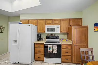 10833 W Boswell Boulevard, Sun City, AZ 85373 - Photo 9