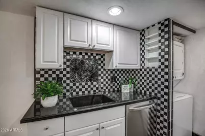 729 W Coolidge Street #110, Phoenix, AZ 85013 - Photo 11