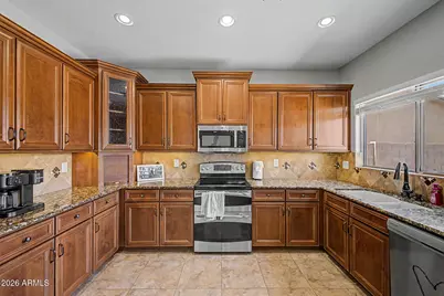 398 W Lyle Avenue, San Tan Valley, AZ 85140 - Photo 7