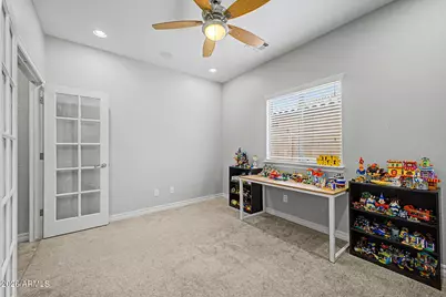 398 W Lyle Avenue, San Tan Valley, AZ 85140 - Photo 9