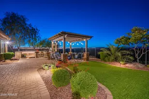9934 W White Feather Ln, Peoria, AZ 85383 - Photo 3