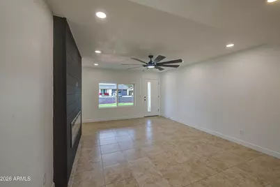 8719 W Avalon Drive, Phoenix, AZ 85037 - Photo 15