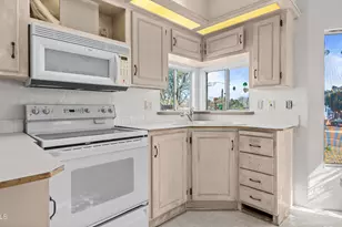 21312 W Shalako Ln, Congress, AZ 85332 - Photo 5