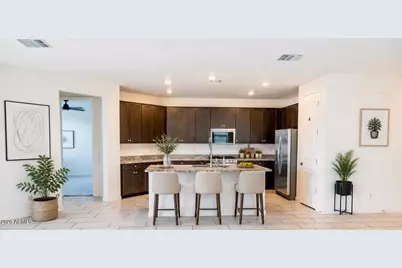 2548 W Grenadine Road, Phoenix, AZ 85041 - Photo 9